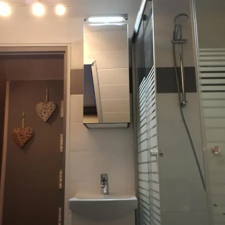 Mira Apartman